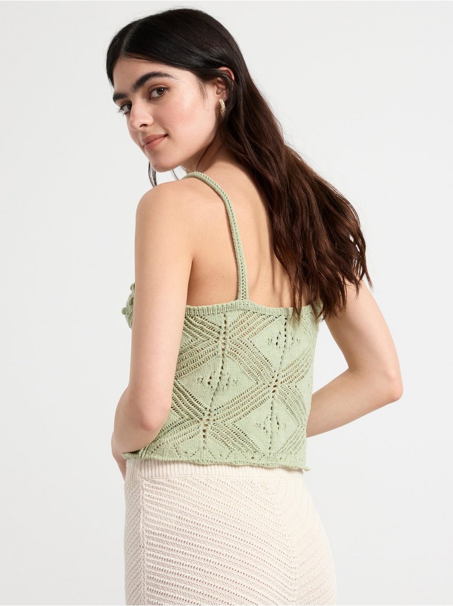 Short knitted camisole