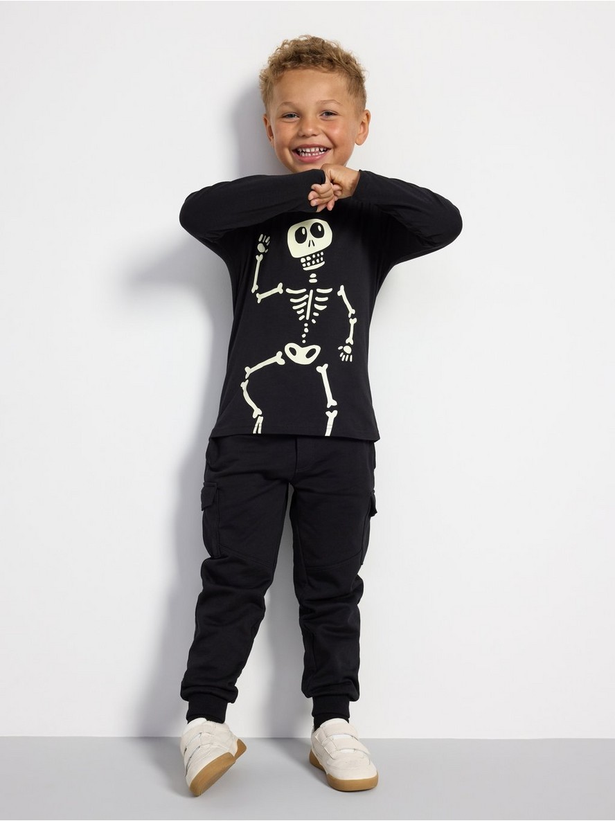 Long sleeve top with skeleton