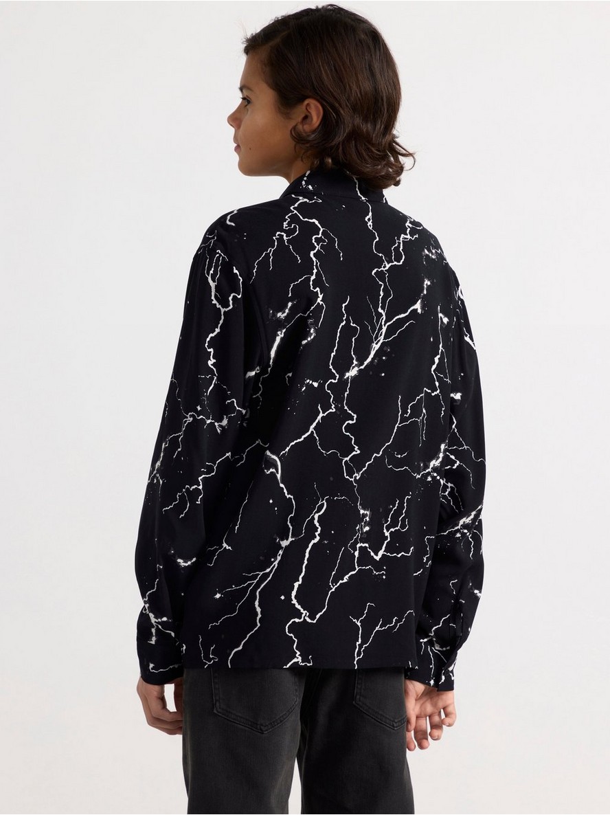 Long-sleeved shirt with allover pattern